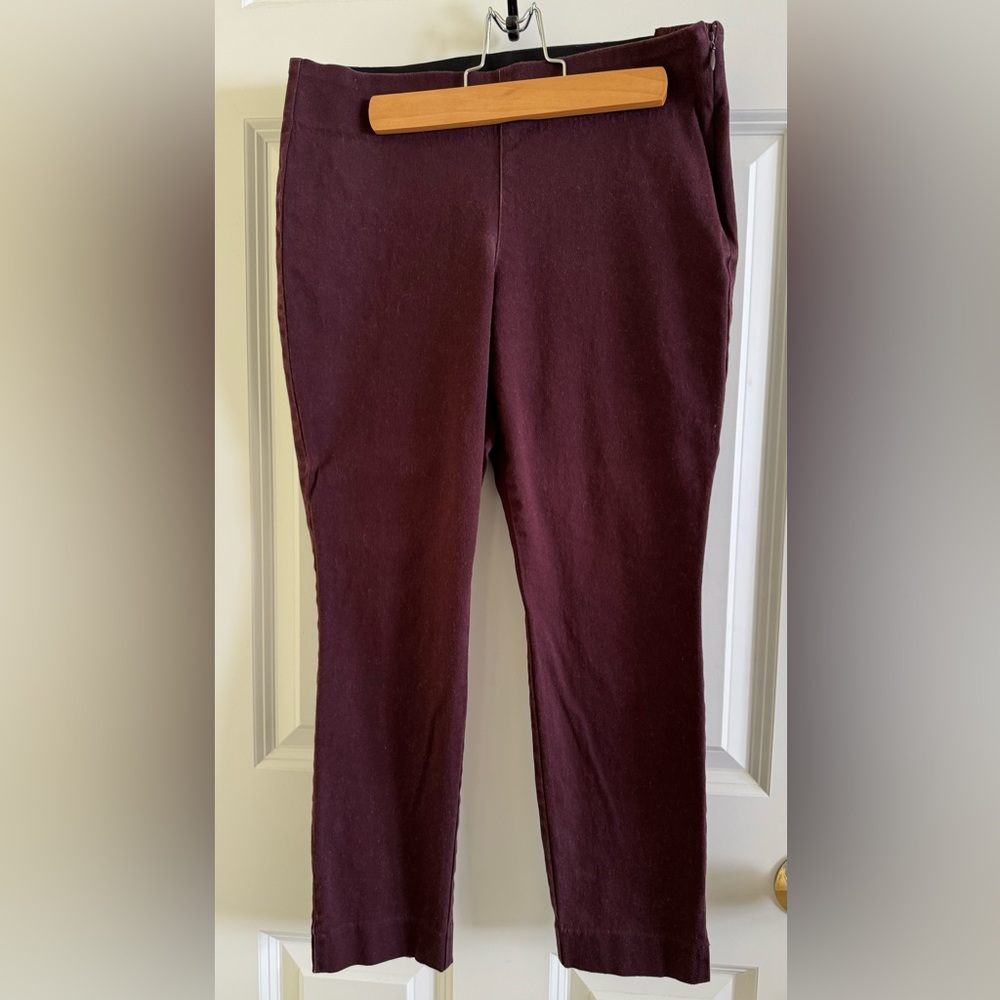 Old Navy ankle pants. Maroon, size 6 petite.
